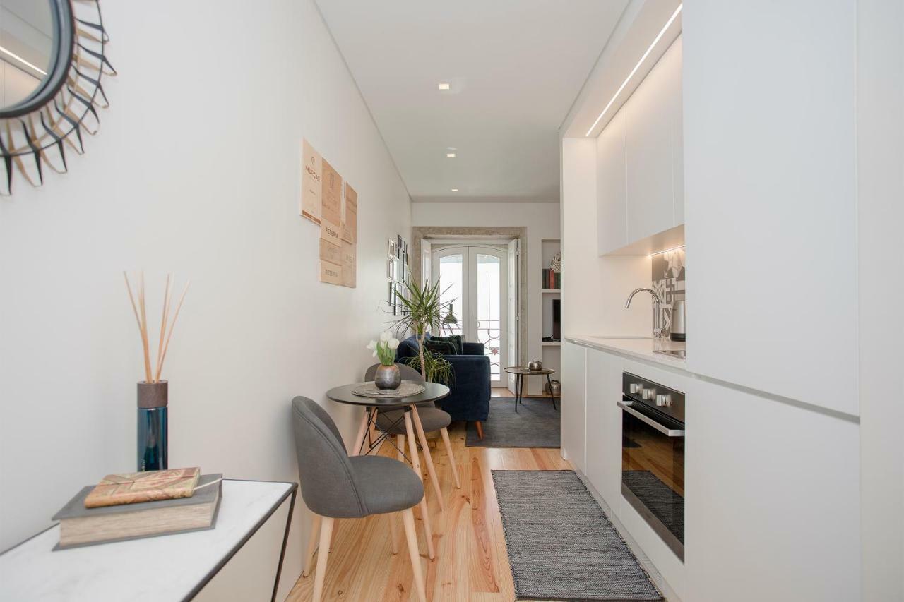 Liiiving In Porto - Cozy & Chic Downtown Apartment ภายนอก รูปภาพ
